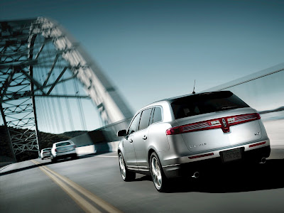 2012 Lincoln MKT Wallpaper