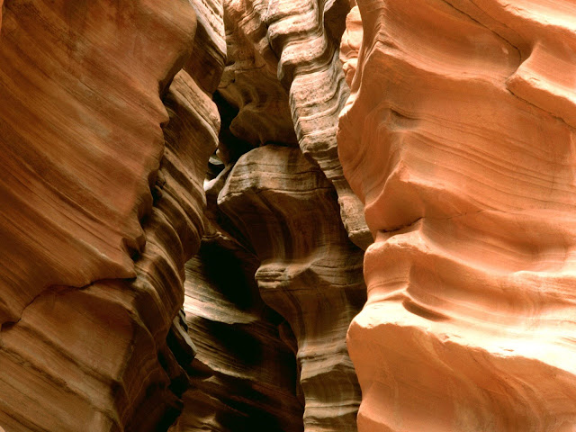 Slot canyon paria utah nature wallpaper