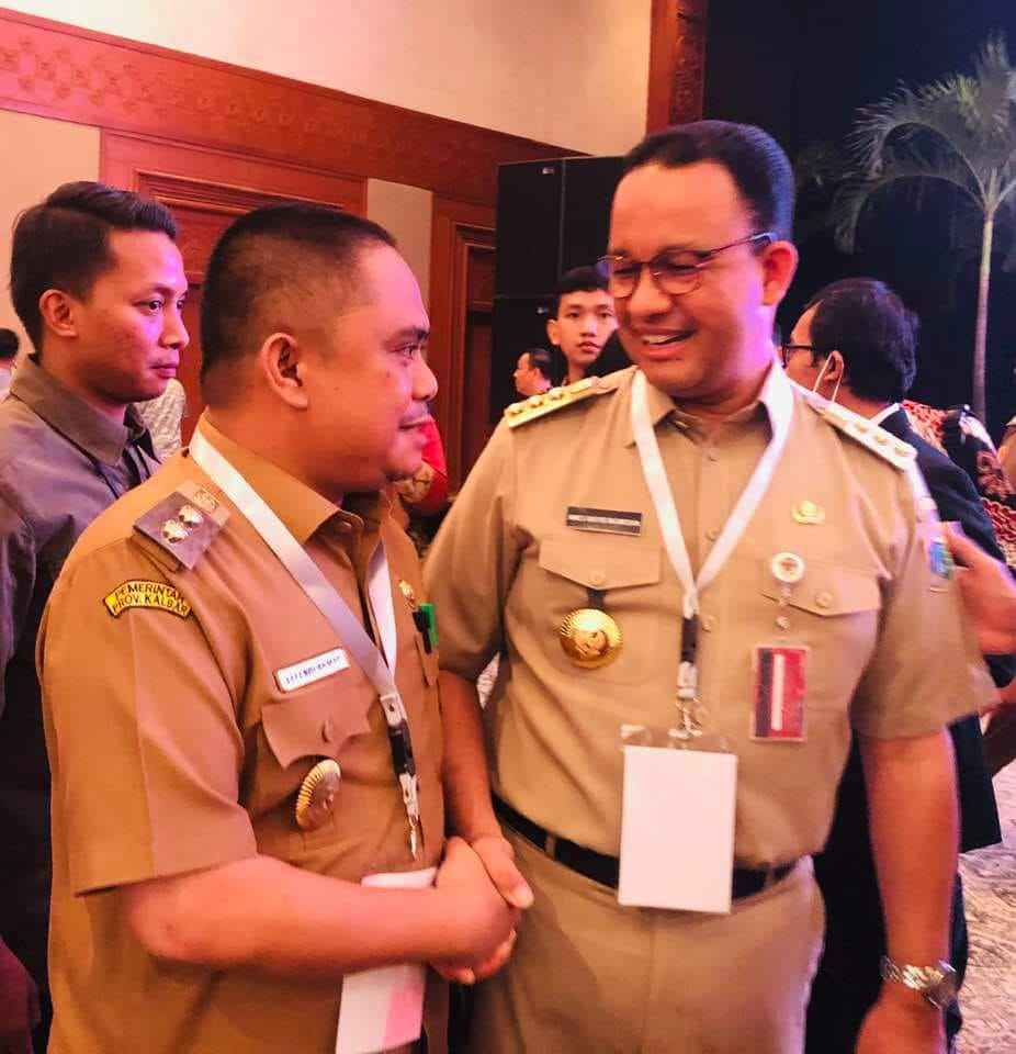 Wakil Bupati Kayong Utara Haji Effendi Ahmad bersama Gubernur DKI jakarta, Anies Baswedan