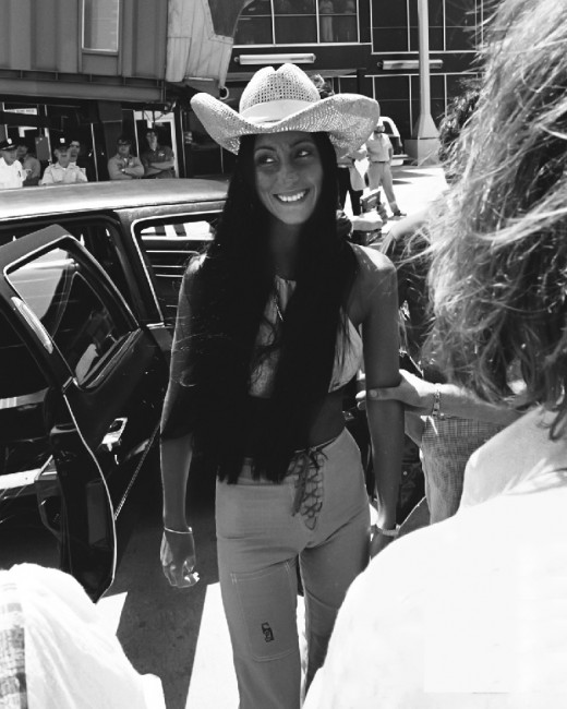 Cher 1975 Arriving in Minneapolis