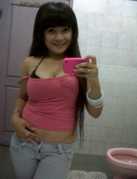 Foto Hot Cewek Toge Di Toilet Umum [ www.BlogApaAja.com ]