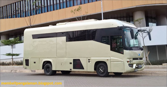 Medium Bus Motor Home Karoseri Tiga