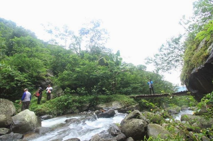 Air jernih di Curug silintang