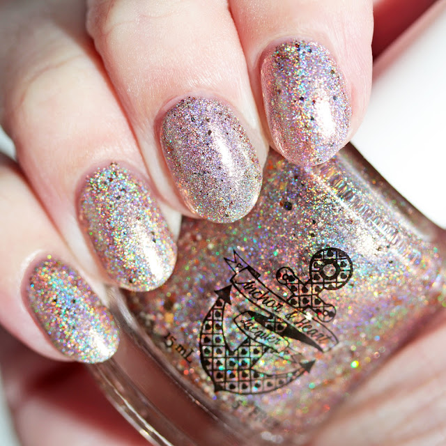 Anchor & Heart Lacquer Spread Your Wings & Fly, Butterfly