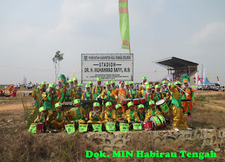 Kolaborasi Drum Band Meriahkan Pembukaan Porseni PGRI