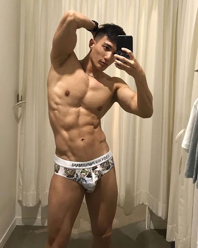 Jasper Liangliang 同名寫真書 (Hot Muscular Model)