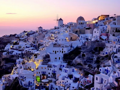 Beautiful Santorini Island Homes