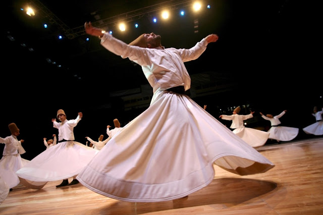 السحر الصوفي ورقصة الدراويش المولوية في تركيا