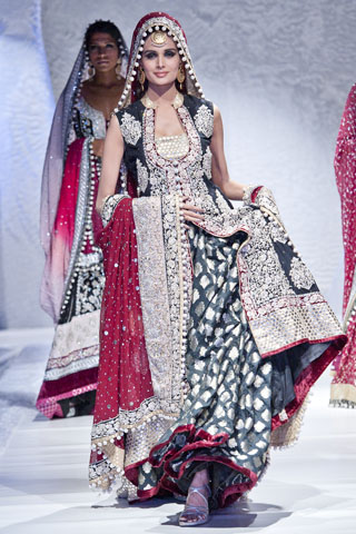 Pakistan Fashion Week 2012 Zainab Sajid
