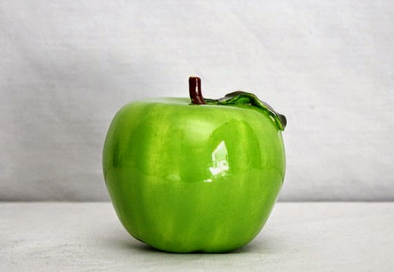 https://www.etsy.com/listing/150189477/bright-green-granny-smith-apple-objet?ref=favs_view_2