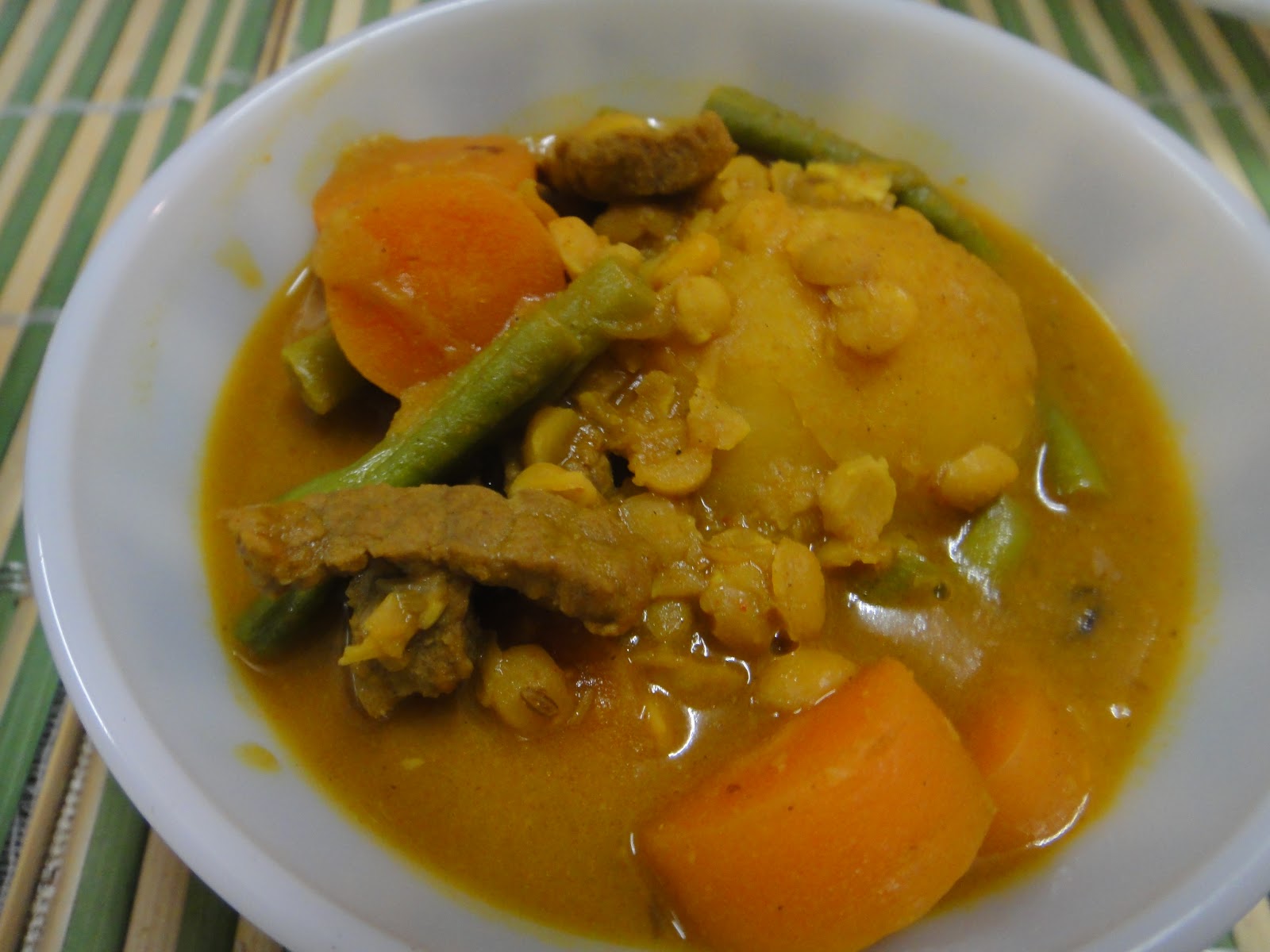 L i t t l e L i z z y W o r l d: Nasi Mandhi ala Cik Lyzz