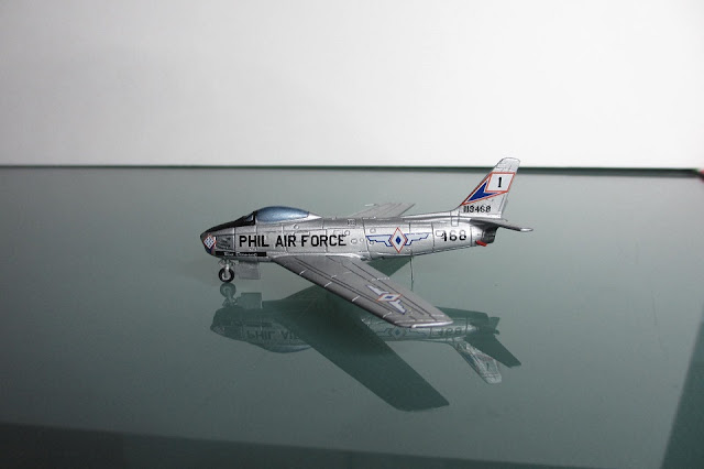 1/144 North American F-86 Sabre Philippine diecast metal aircraft miniature