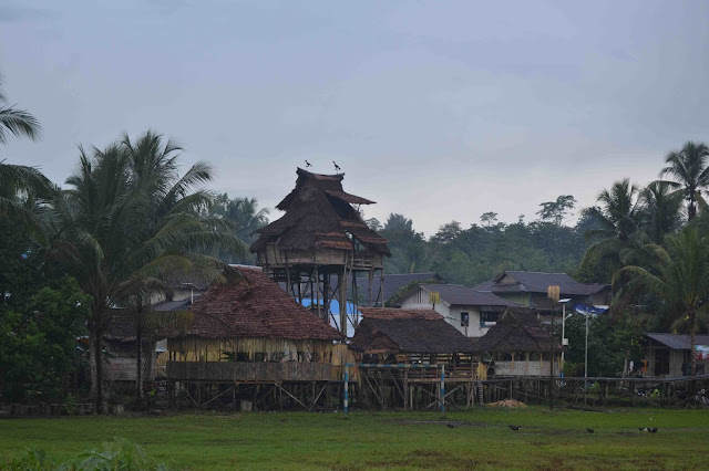 Balug dan Kampung Sebujit