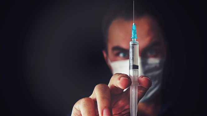 Milhares de mortes por "COVID" no ano passado entre totalmente ou triplamente vacinados. Quantos mais vão cometer suicídio vacinal?