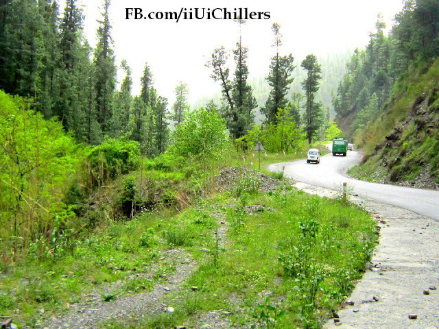 iiui bus going to kashmir on trip