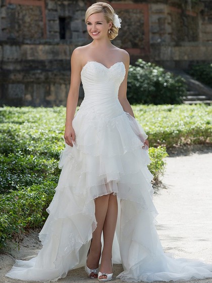 http://www.dressfashion.co.uk/product/sweetheart-white-organza-tiered-high-low-asymmetrical-wedding-dress-ukm00022333-14407.html?utm_source=minipost&utm_  medium=1085&utm_campaign=blog