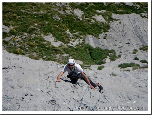 Via Los Ojales 200m MD- 6a (V  Oblig) (Fresnidiello, Picos de Europa) (Isra) 0880