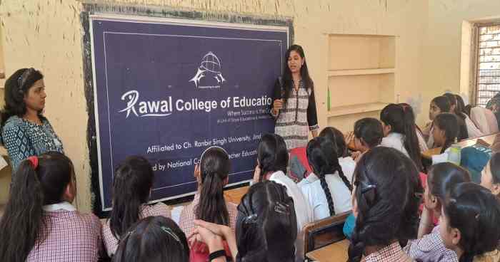 financial-literacy-campaign-organized-by-rawal-institutions