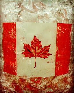 Gambar bendera Kanada pada gelas perayaan Canada Day (Fête du Canada) . (sumber: dokumentasi pribadi) 