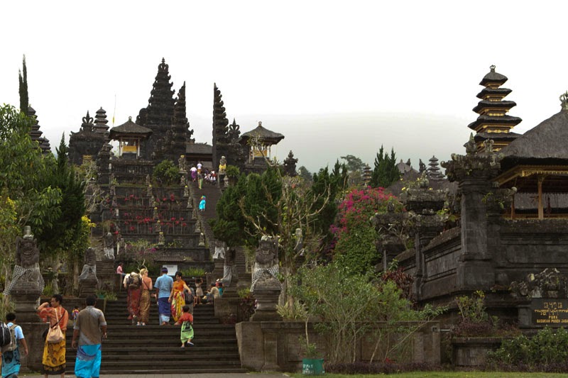 Tempat Wisata Di Bali Pura  Besakih Bali Indonesia