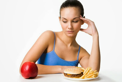 Nên tập thể dục hay ăn kiêng để giảm cân?.