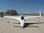 Long EZ, the type of airplane that XCOR converted to a rocket plane back in . (img )