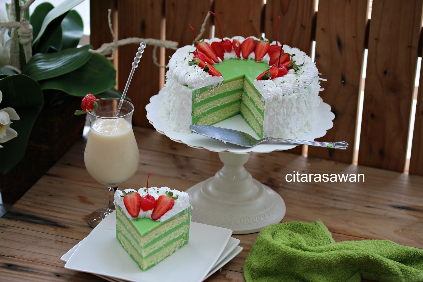 Kek Lapis Kastard Pandan / Pandan Custard Layer Cake 