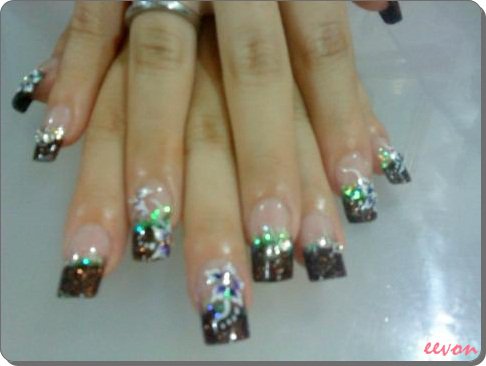 Gorgeous Nails: Acrylic nail extension with nail art design