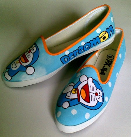  Sepatu  Lukis Murah Bandung Sepatu  Lukis Doraemon 
