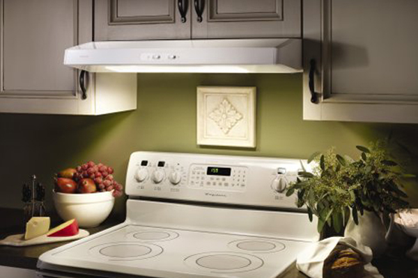 Choosing a Kickin' Kitchen Range Hood ~ Homeagination - Small kitchen spaces require small vent hoods. Apartments and condos have  utilized low profile range hoods for years. These unobtrusive range hoods  tend to ...