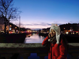 Miss Happy Feet, Dublin River, Vivian Lee