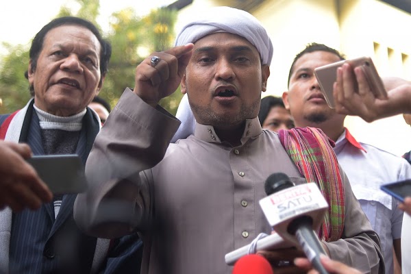 Novel Bamukmin Bandingkan Gerakan KAMI dan KITA, Bedanya Antara Langit dan Bumi