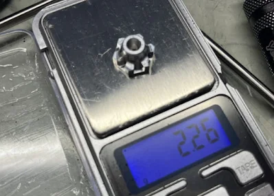 1個約2.3g