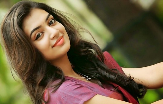 ACTRESS NAZRIYA NAZIM PHOTOS & WHATSAPP GROUP LINKS