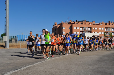 FOTOS DE LA CARRERA DE LA IV CARRERA POPULAR DE  VILLANUEVA 2.012