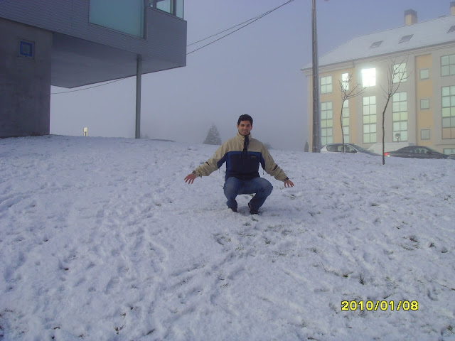 Jugando con la nieve en Milladoiro