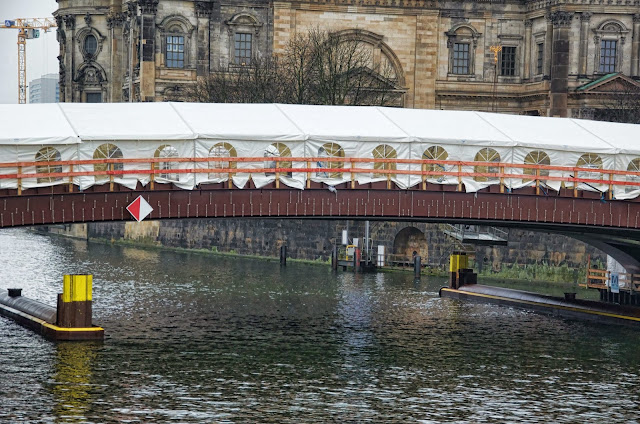 Baustelle Museumsinsel, Friedrichsbrücke, Brückensanierung, Bodestraße, 10178 Berlin, 10.12.2013