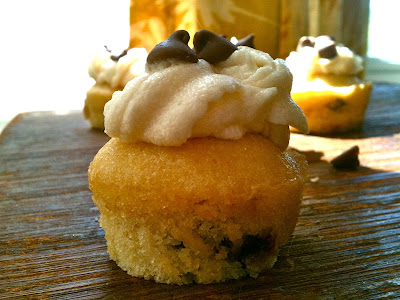 Mini Chocolate Chip Pancake Cupcakes with Maple Frosting ~ Crackerjack23
