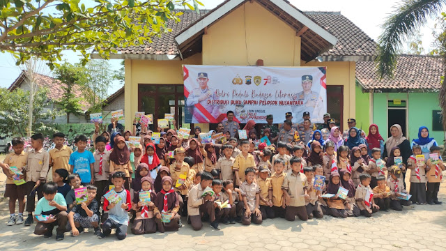 program nasional Polri Peduli Literasi distribusi buku sampai pelosok Nusantara juga dilaksanakan di Blora