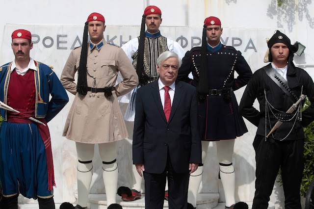 Η Προεδρική Φρουρά θα φοράει και τη Θρακιώτικη παραδοσιακή μαύρη ανδρική φορεσιά