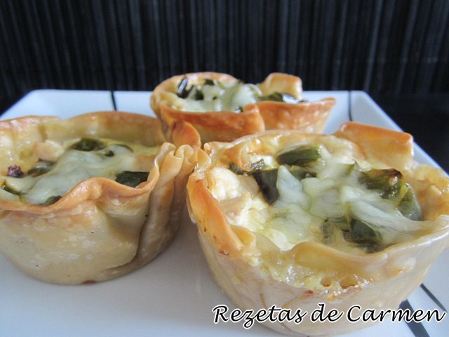 Mini quiche de pollo y pimientos