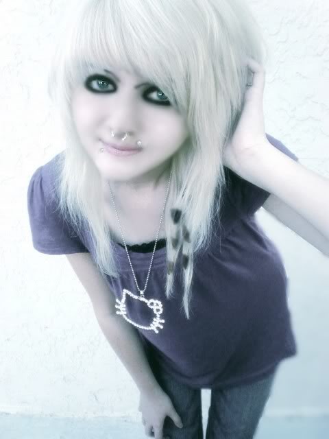 emo hairstyles for girls 2011. emo hairstyles for girls 2011.