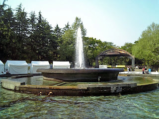 large fountain in hibiya park