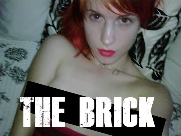 hayley williams twitter pic. Hayley Williams of the band