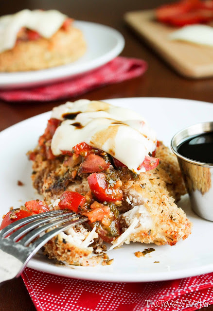 Baked Caprese Chicken | www.the-taste-tester.com #chicken #recipe