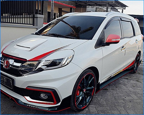 Top Inspirasi Modifikasi Mobilio Ban Besar