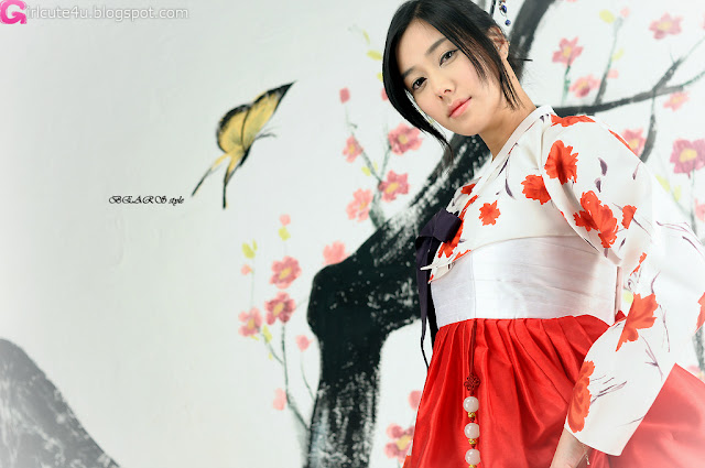 2 Kim Ha Yul in Hanbok-very cute asian girl-girlcute4u.blogspot.com