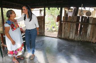 Atiende Gobierno de Laura Fernández a los más vulnerables con Brigada de Bienestar y Calidad de Vida