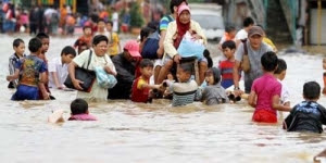 Tips Agar tetap Sehat saat Banjir