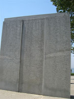 Monumento no Battery Park, em memória aos soldados - Monument at the Battery Park, in honor of the soldiers